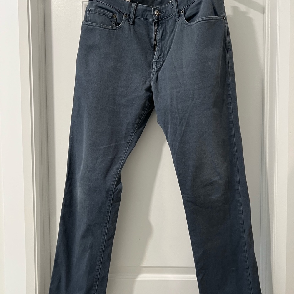GAP Men's Dark Gray Straight Jeans